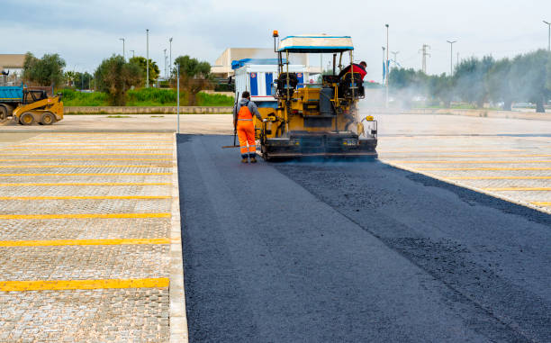 Best Professional Driveway Pavers  in Bernie, MO